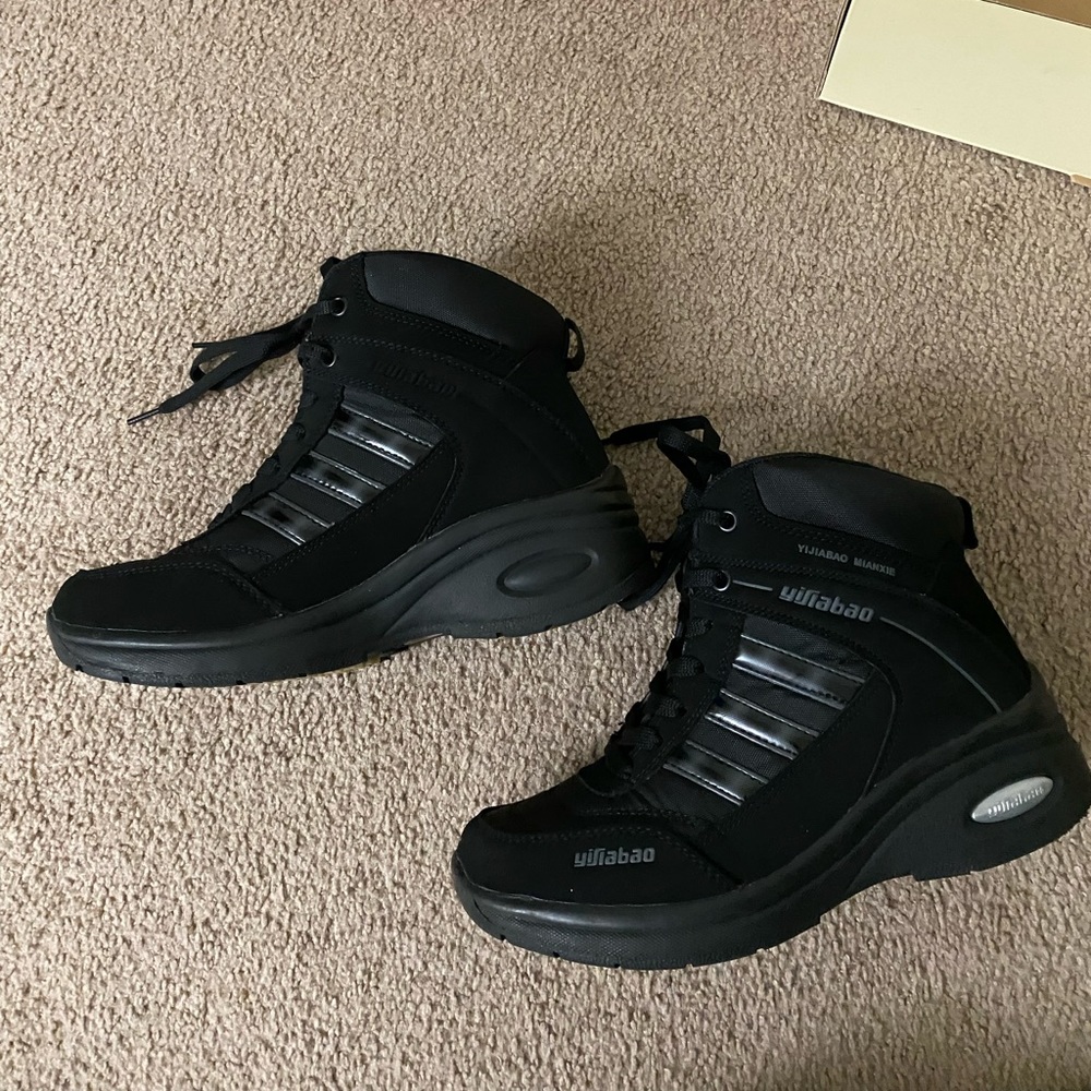 (Chinese brand) black winter sneaker boots size EU38